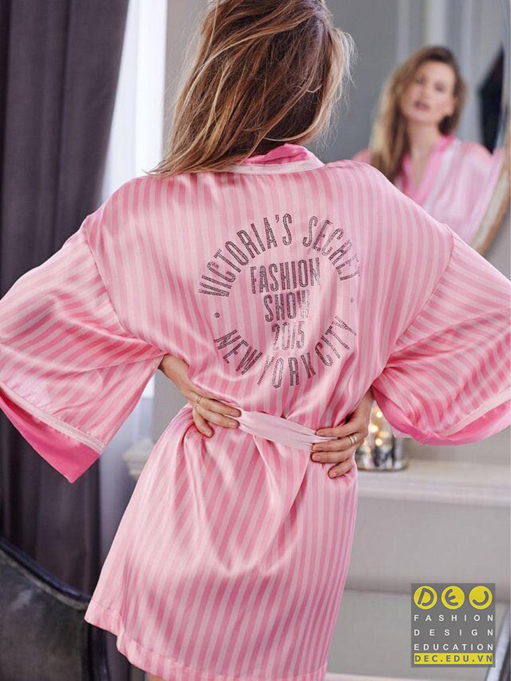 Vải charmeuse trong thiết kế kimono Vải charmeuse trong các BST thời trang