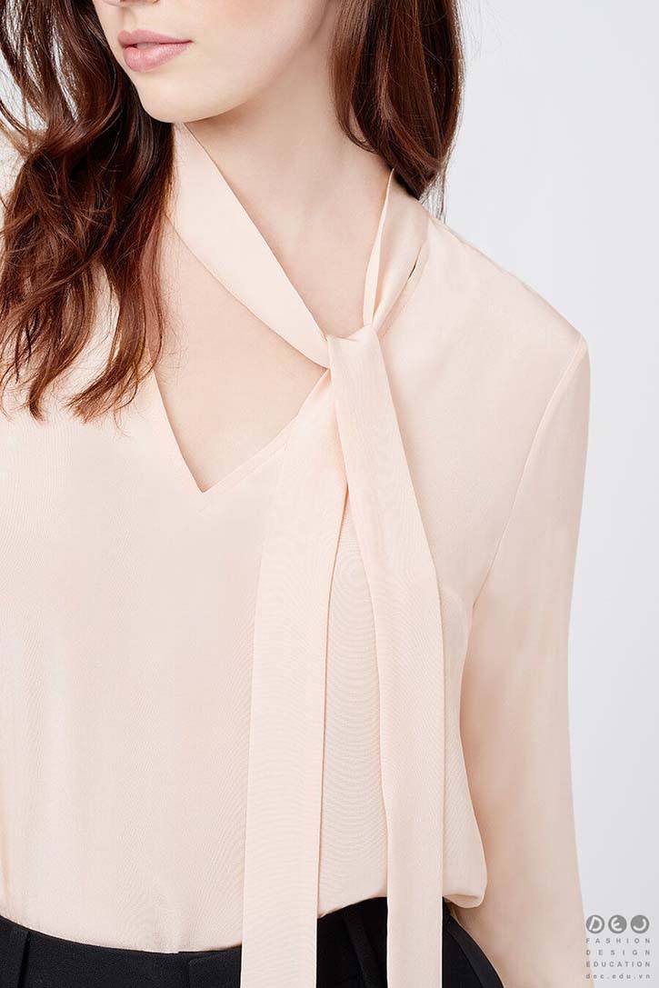 Lụa chiffon cũng được dệt 100% từ tơ tằm thiên nhiên nhưng sợi dệt mỏng hơn rất nhiều