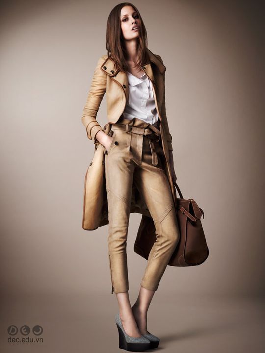Burberry theo đuổi phong cách sang trọng và tinh tế