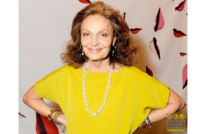 Nhà thiết kế Diane von Furstenberg cũng là Fan ruột của chiếc áo này Nhà thiết kế Diane von Furstenberg cũng là Fan ruột của chiếc áo này