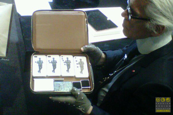 Kark Lagerfeld sở hữu hơn 100 chiếc ipod