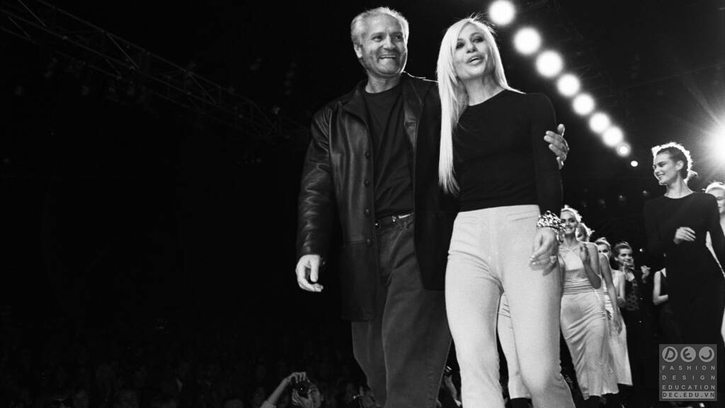 Nhà thiết kế Gianni Versace