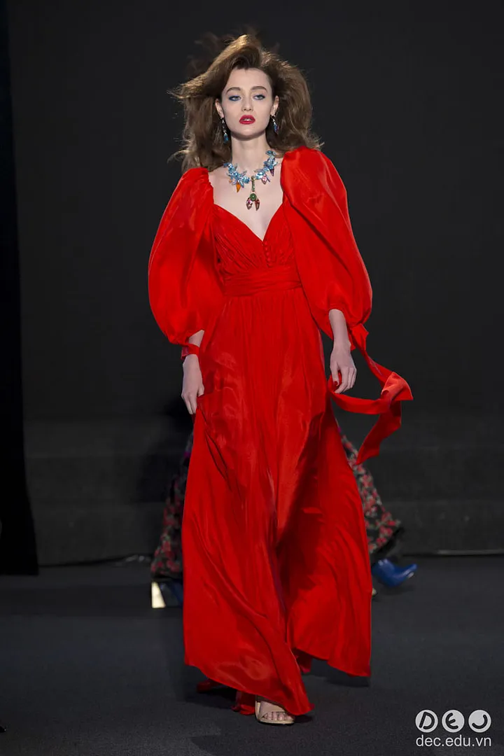BST-thoi-trang-Ronald-van-der-kemp-Xuan-2018-couture 18_zps9seghs5q.jpg
