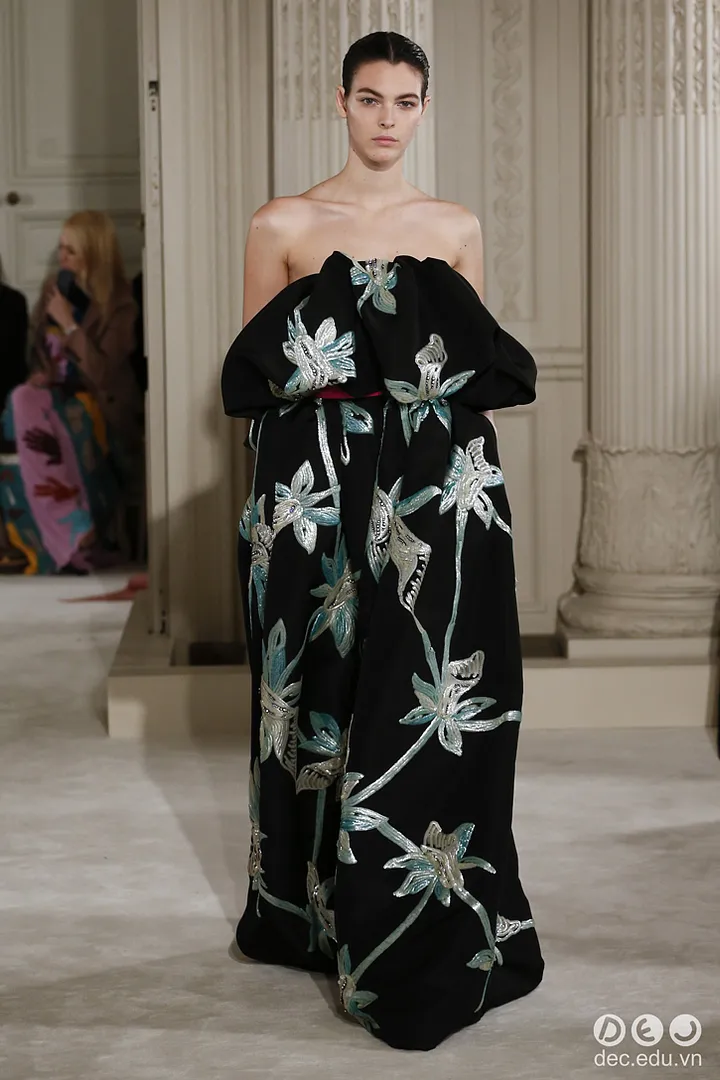 BST-thoi-trang-valentino-Xuan-2018-Couture 64_zps7fmigf5d.jpg
