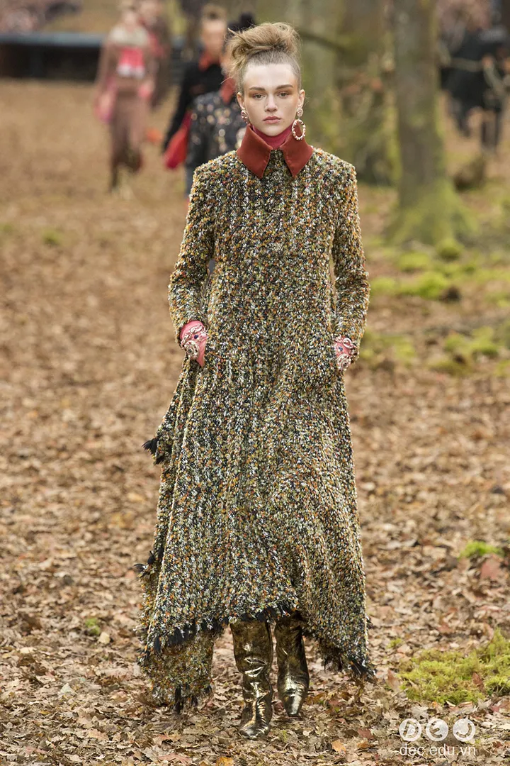 bst-thoi-trang-ready-to-wear-chanel-thu-dong-2018 27_zpspxalqmns.jpg