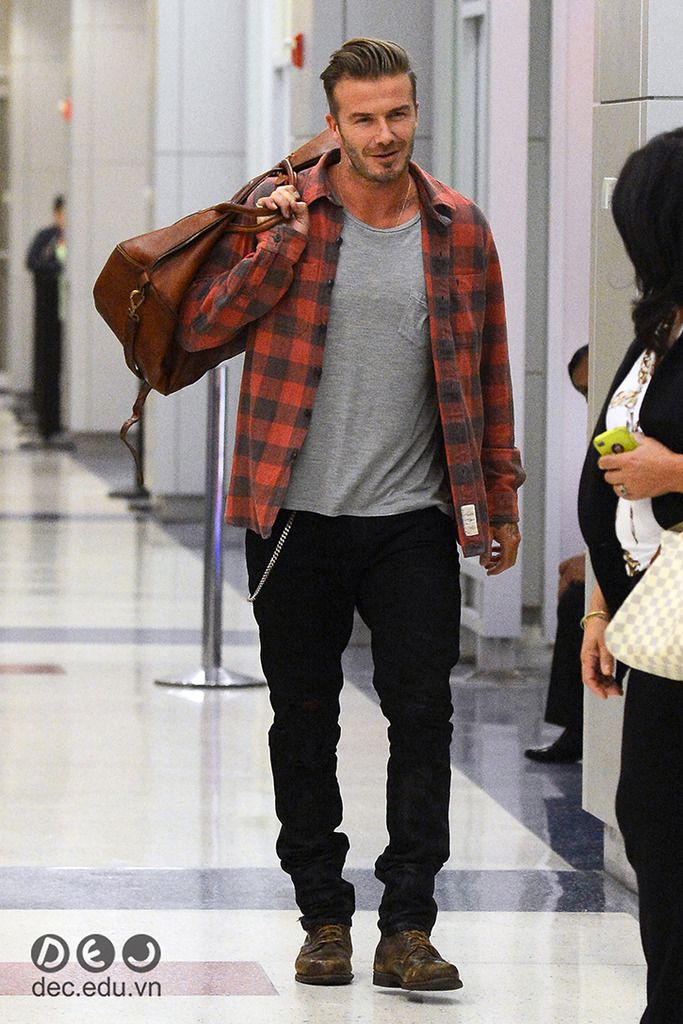 David Beckham-tu-danh-thu-den-quy-ong-lich-lam 1_zpsjzd6efxt.jpg