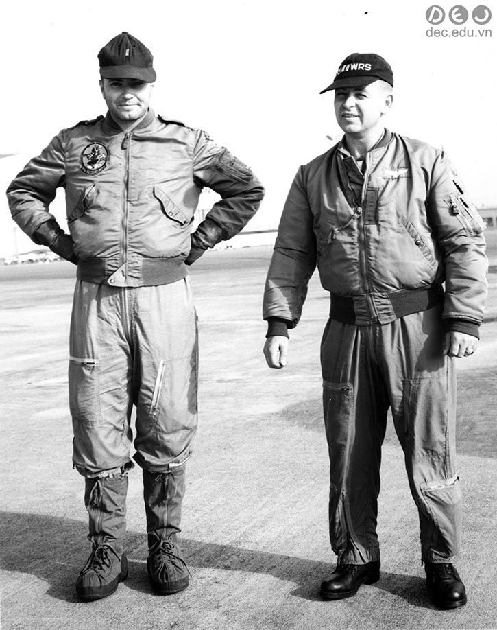 Áo khoác bomber