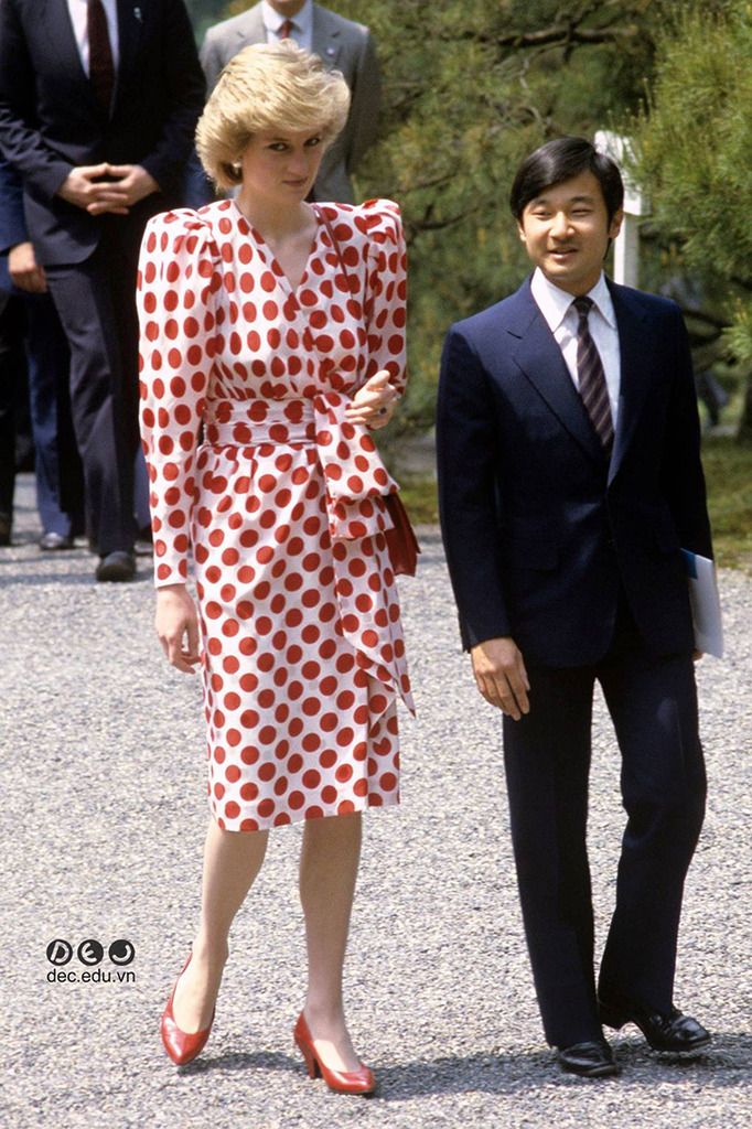 bieu-tuong-phong-cach-thoi-trang-nhung-nam-80 3_zpsoa337g0j.jpg