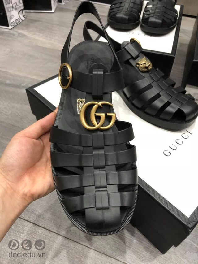Phải chăng Sandal của Gucci sao chép “thiết kế” dép rọ bộ đội cụ Hồ 1