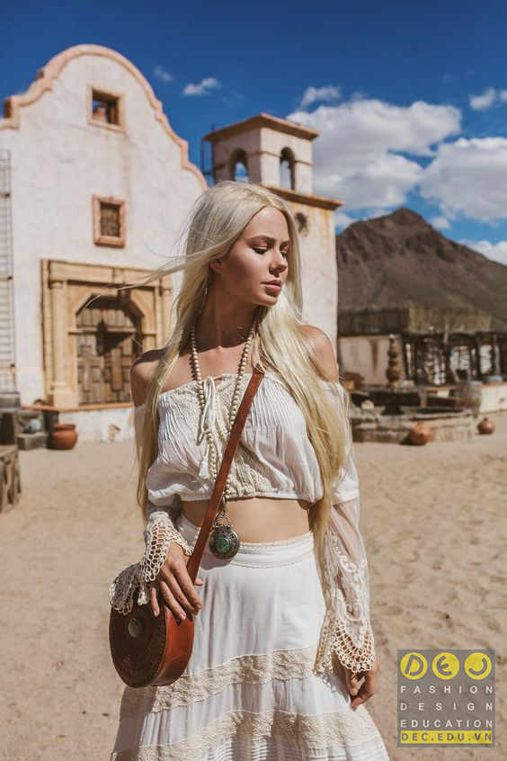 Đặc điểm phong cách thời trang Hippie thông qua váy cúp ngực ôm eo
