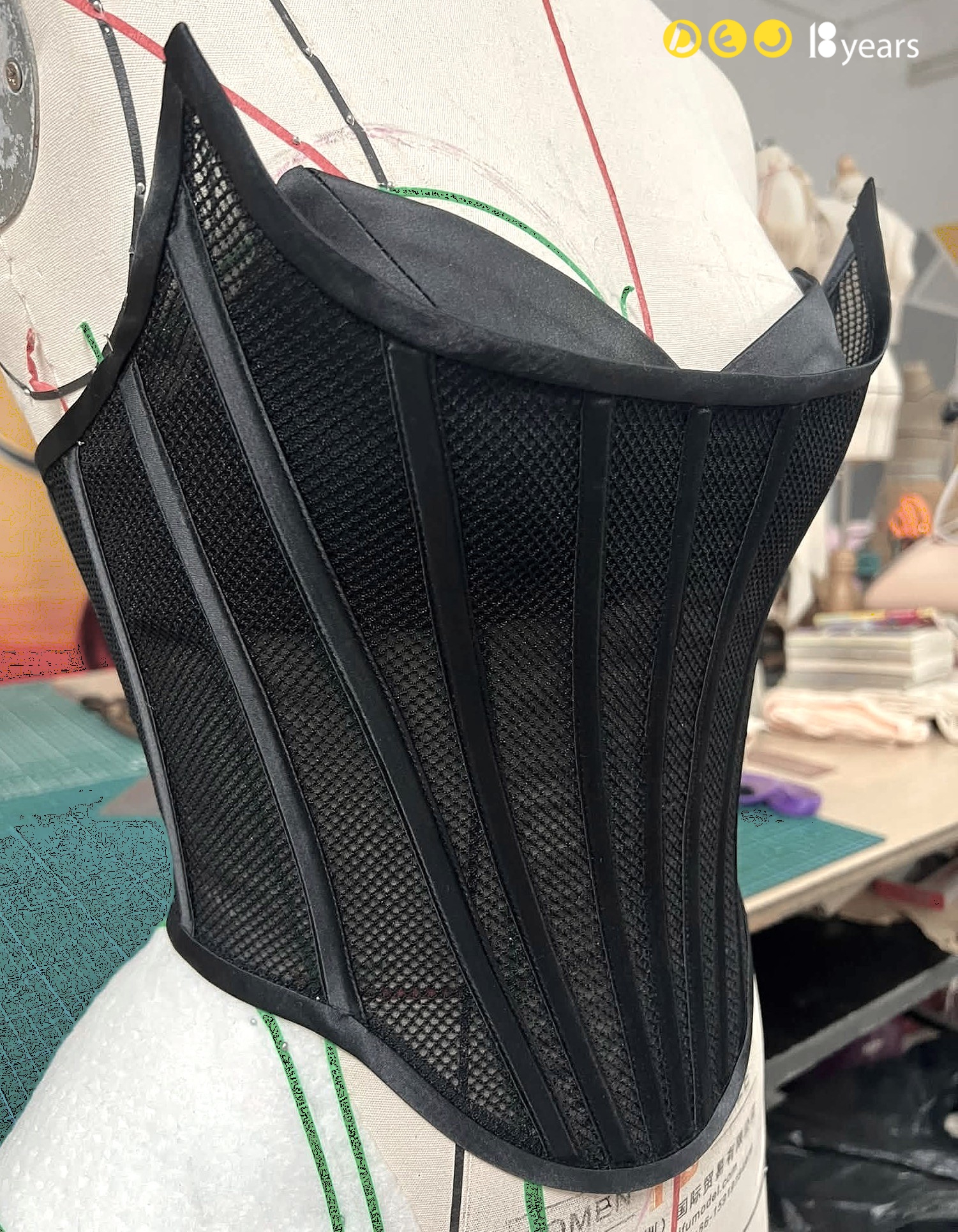phát triển form Bra và Corset nhiều mảnh
