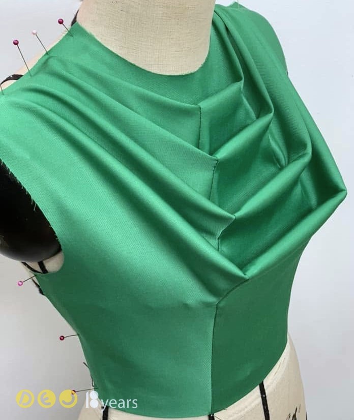 TR-Cutting phát triển tư duy sáng tạo và khả năng xử lý cấu trúc trang phục Tạo hình cấu trúc đổ khối bậc thang