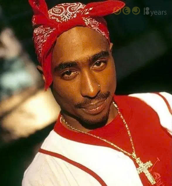 Khăn bandana trong phong cách Hip-hop Tupac Shakur